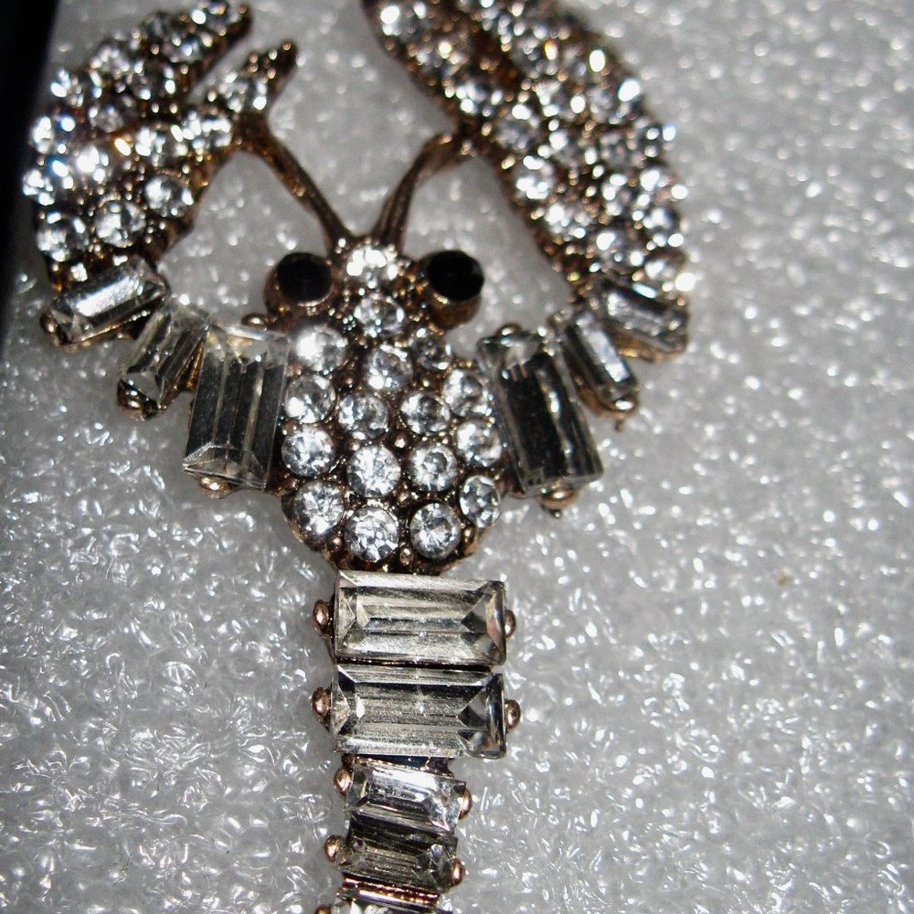 Sparkling Clear Crystal Drop Earrings - Gold Tone - Picture 4 of 5